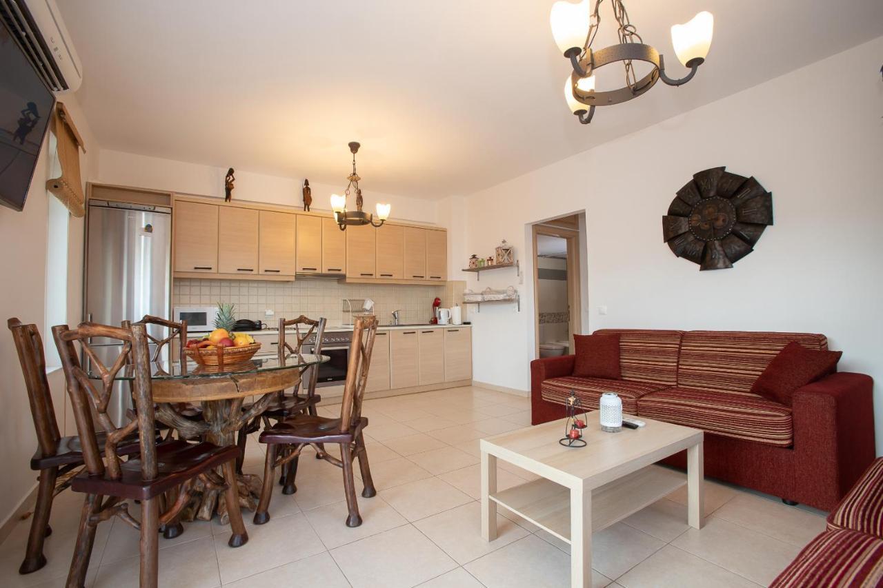 Villa Linda Толон Екстериор снимка