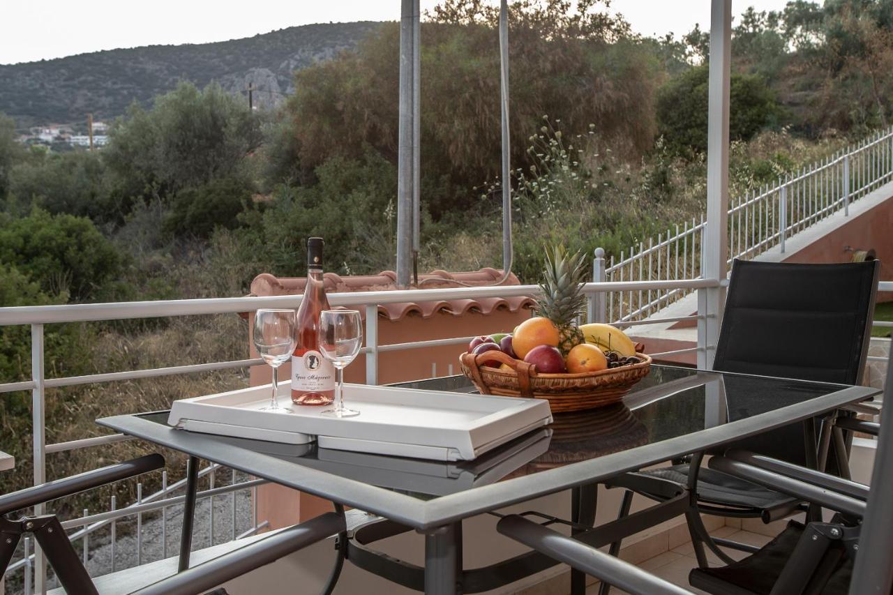 Villa Linda Толон Екстериор снимка